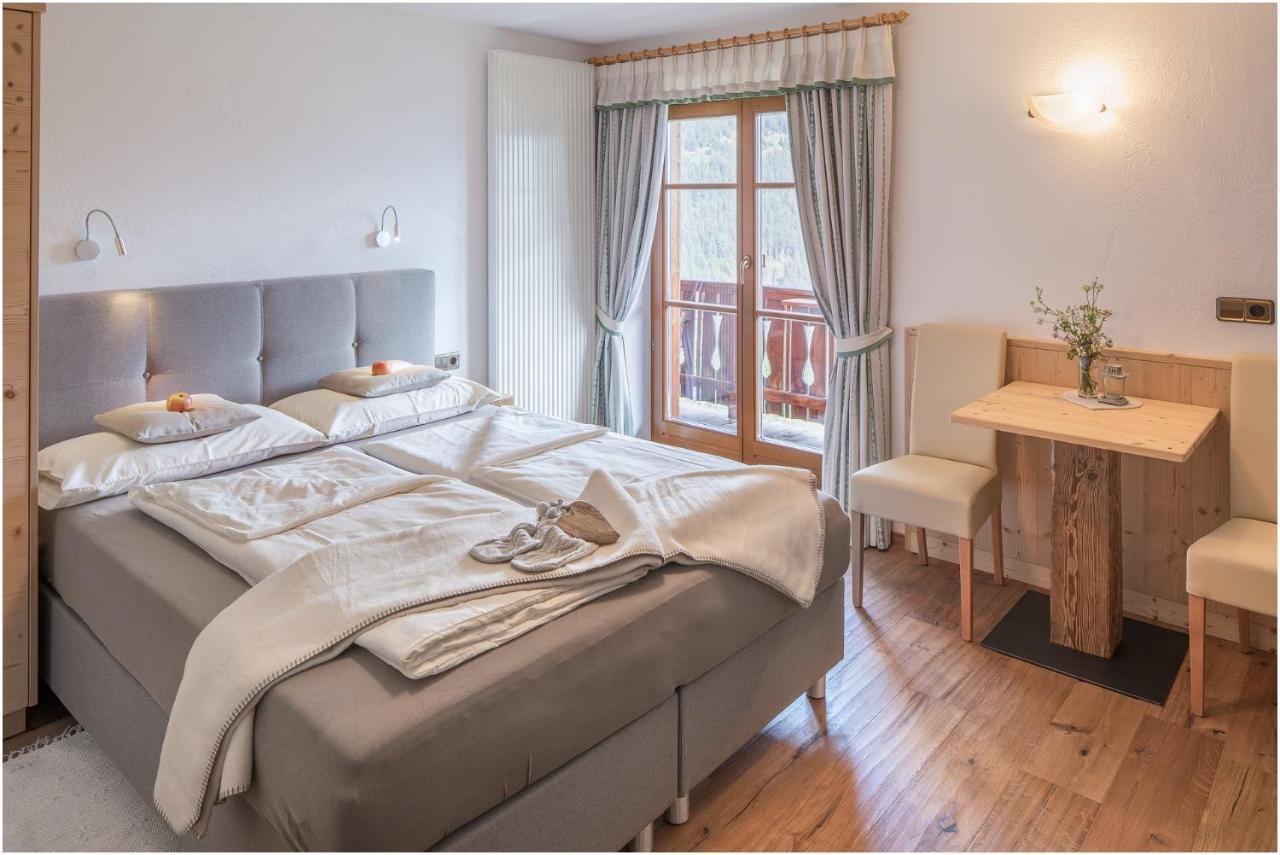 Nigglerhof Bed & Breakfast Dobbiaco Bagian luar foto
