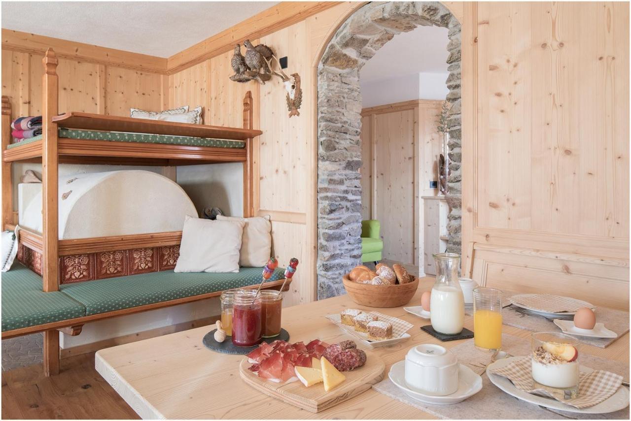 Nigglerhof Bed & Breakfast Dobbiaco Bagian luar foto